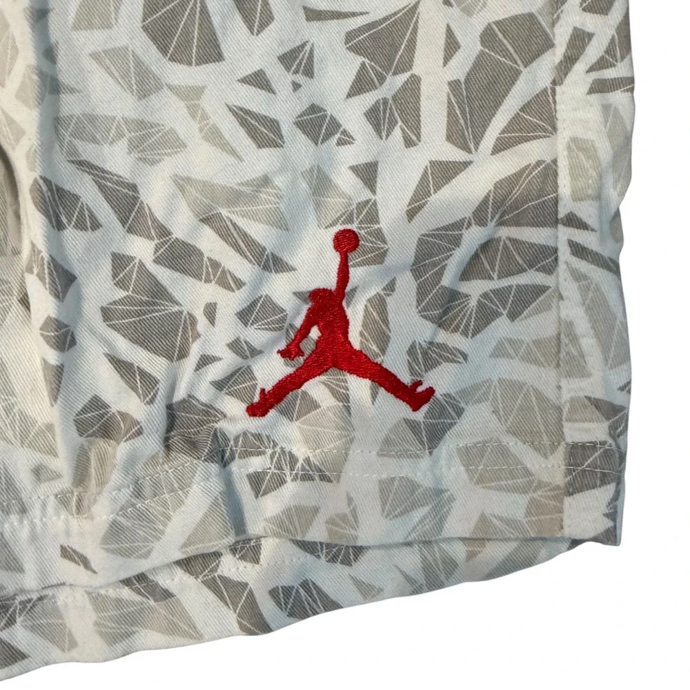 Jordan Shorts Mens 36 Grey Geometric Print Jumpman Logo Casual Streetwear